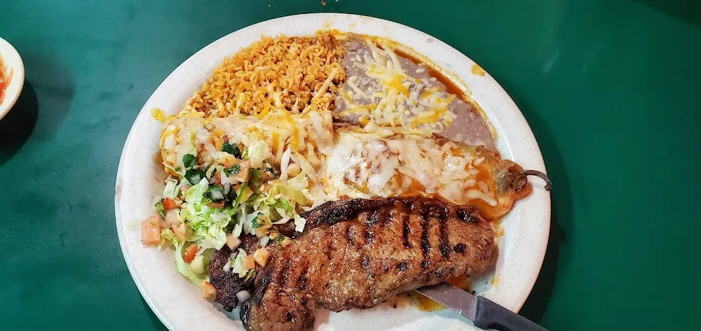 Chile Relleno and Enchilada